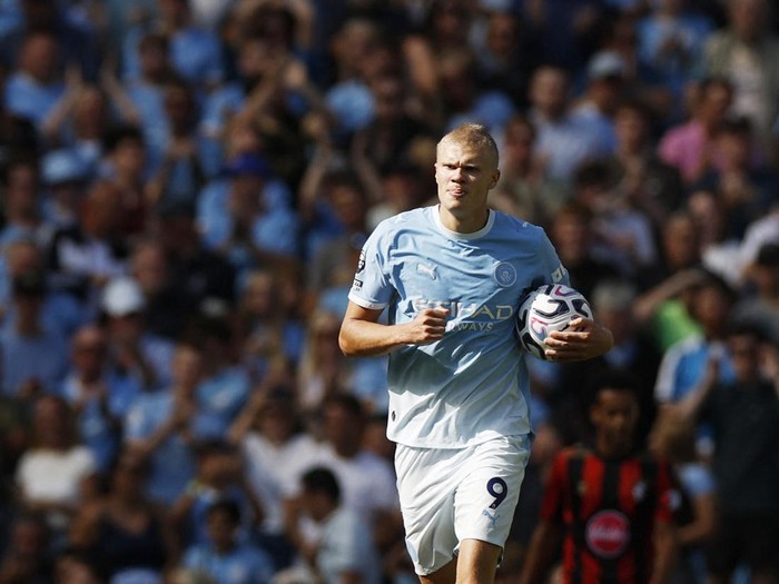 Soccer Football - Premier League - Manchester City v AFC Bournemouth - Etihad Stadium, Manchester, Britain - August 23, 2026 Manchester City's Erling Haaland reacts after Marc Guehi scores their first goal Action Images via Reuters/Jason Cairnduff EDITORIAL USE ONLY. NO USE WITH UNAUTHORIZED AUDIO, VIDEO, DATA, FIXTURE LISTS, CLUB/LEAGUE LOGOS OR 'LIVE' SERVICES. ONLINE IN-MATCH USE LIMITED TO 120 IMAGES, NO VIDEO EMULATION. NO USE IN BETTING, GAMES OR SINGLE CLUB/LEAGUE/PLAYER PUBLICATIONS. PLEASE CONTACT YOUR ACCOUNT REPRESENTATIVE FOR FURTHER DETAILS..