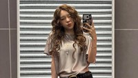 Taeyeon Tebar Pesona ke SONE Abis Manggung di Hong Kong