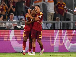 Roma Vs Fiorentina: Duo Dybala dan Malen Begitu Mematikan