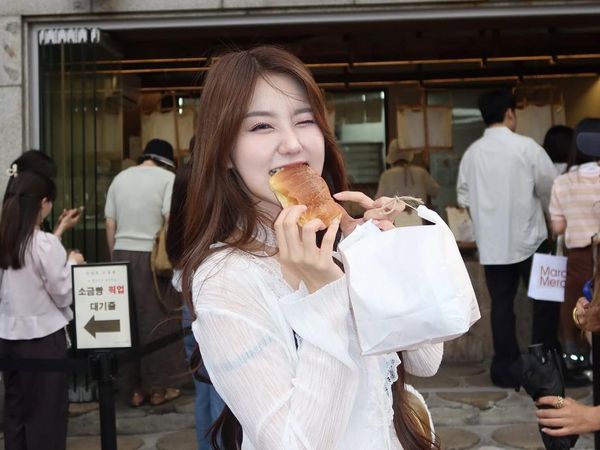 Asyiknya Vilmei Makan Sashimi Jepang hingga Salt Bread Renyah di Korea