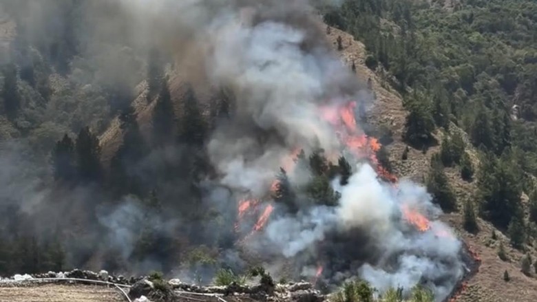 Sempat Padam, Titik Api Baru Kembali Muncul di Gunung Nona Enrekang