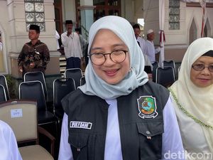 Bupati Banyuwangi Ipuk Fiestiandani menegaskan pentingnya keselamatan dalam karnaval HUT RI setelah insiden tewasnya penyewa sound horeg. Aturan harus ditaati.