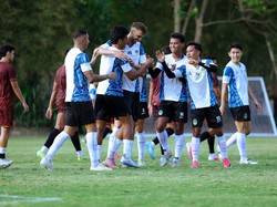 Van Gastel Kritik Pemain PSIM Jelang Kompetisi: Kurang Daya Saing!