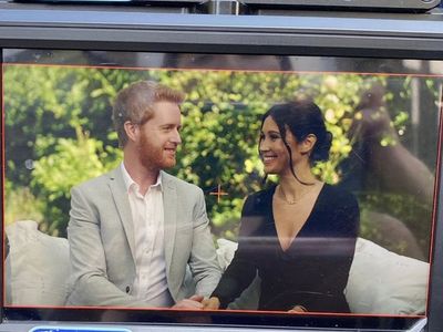 Pria Mirip Pangeran Harry Banjir Job Jelang Kepulangan Harry-Meghan ke Inggris