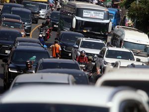 Video One Way Puncak Selesai, Arus Lalin Ramai Lancar