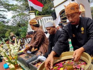 Menyusuri Jejak Leluhur Ciamis Lewat Tradisi Merlawu hingga Nyangku