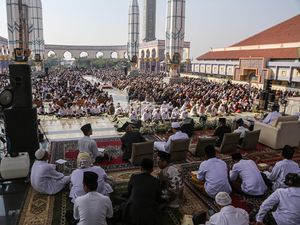 Semarak Maulid Nabi, Ribuan Umat Padati Masjid Agung Jateng