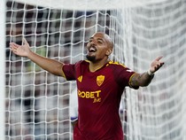 Donyell Malen Melampaui Ekspektasi Roma