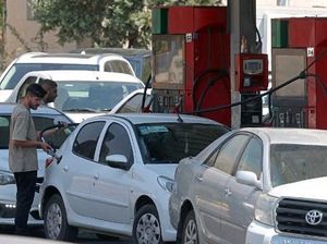 Antrean Warga Iran di Pom Bensin Imbas Sanksi Baru dari AS