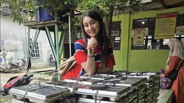 Momen Ayu Zhafira, Finalis Miss Norway 2026 saat Bagikan MBG hingga Kulineran