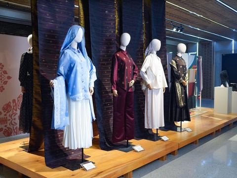 Buttonscarves rilis Songket Collection kolaborasi dengan Sarinah