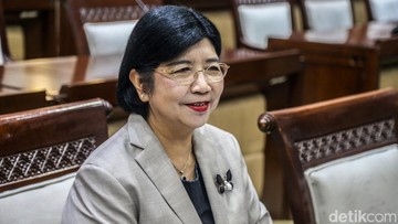 Destry Sebut Nilai Tukar Rupiah Lawan Dolar AS Harusnya Tak Serendah Sekarang