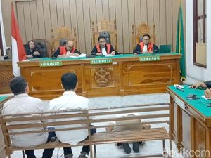 Divonis Bebas di Kasus Korupsi MFF, Eks Kadishub Medan Sujud Syukur