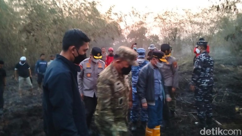 Karhutla Kobar Meluas, Gubernur Kalteng Desak Helikopter Segera Tiba