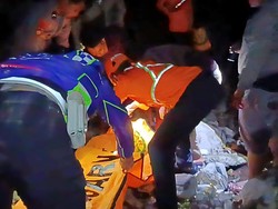 Truk Terjun ke Jurang di Cisarakan Sukabumi, Sopir Tewas