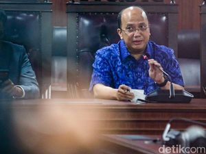 Video: Bank Mandiri akan Aktifkan Lagi Rekening Botok Pati