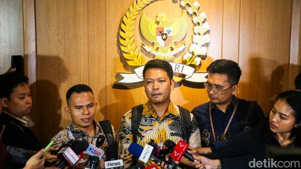 Menanti Kepastian Status, Guru Non-ASN Sampaikan Aspirasi ke DPR