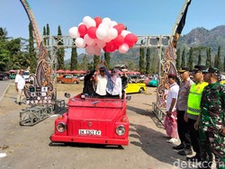 Keliling Borobudur Pakai Mobil VW Camat Era Orba, Segini Tarifnya 