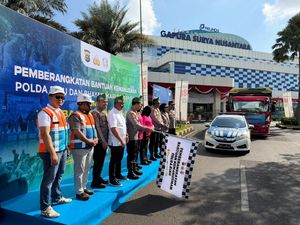 Polda Riau Kirim 60 Ton Bantuan untuk Korban Bencana NTT