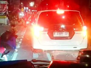 Dicari Pak Haji Gocap yang Bikin Pengemis Penuhi Trotoar Sana-sini