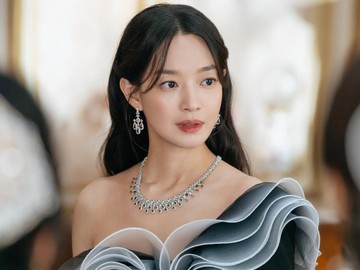 Tampil Memukau sebagai Permaisuri, Pesona Shin Min Ah dan Ju Ji Hoon Curi Perhatian di Drama Terbaru
