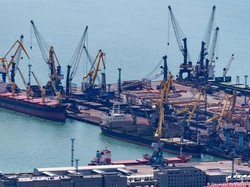 Ukraina Bidik Ekspor Minyak dan Gandum Rusia di Laut Hitam