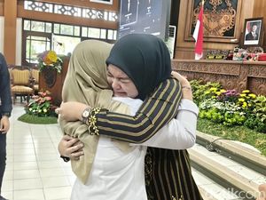 Pecah Tangis Linda Benny Kala Terpilih Gantikan Mendiang Suami Jadi Wabup Klaten