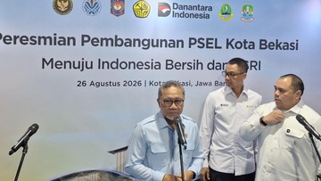 Zulhas: Kita akan Menghabisi Secara Bertahap Gunung-gunung Sampah