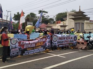 Terancam PHK Massal, Ratusan Pekerja Perkebunan Minta Tunda Eksekusi Lahan