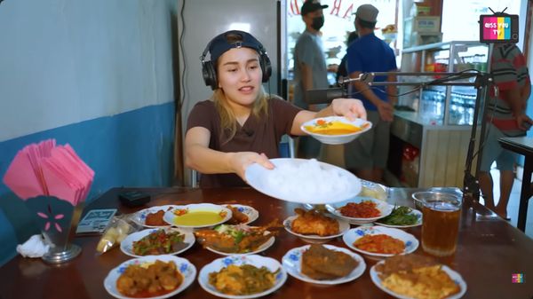 Heboh Ayu Ting Ting Pindah ke Jaksel, Ini Momennya saat Kulineran di Depok!