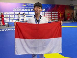 Taekwondoin Giovano Mandagi Rebut Medali Perak di Hunan