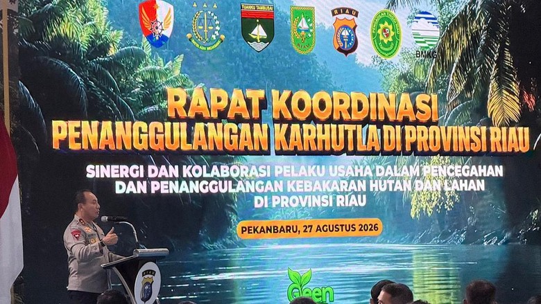 Hotspot Riau Turun Jadi 79 Titik, Kapolda: Kekuatan Kita Gotong Royong