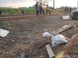 Imbas Truk Tertemper KA, 4 Kereta Daop 8 Surabaya Terlambat
