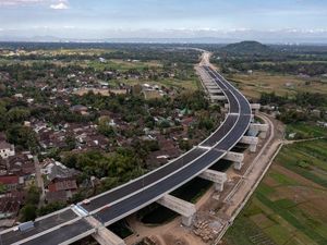 Melihat dari Udara Proyek Tol Yogyakarta-Bawen yang Hampir Selesai