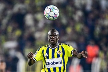 Ribut-ribut Lyon Vs Fenerbahce, N'Golo Kante Cuek