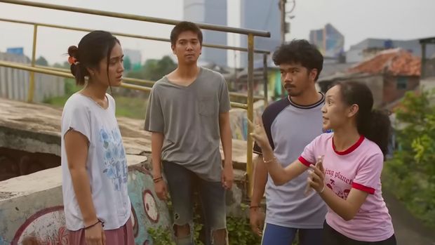 Operasi Pesta Copet merupakan film Indonesia terbaru yang tayang pada 27 Agustus 2026. Film bergenre aksi kriminal dengan balutan komedi ini dibintangi Iqbaal Ramadhan sebagai pemeran utama.