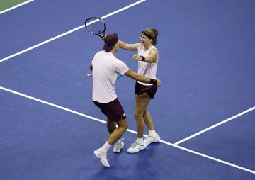 Pasangan Karolina Muchova Jakub Mensik Juarai Ganda Campuran US Open 2026