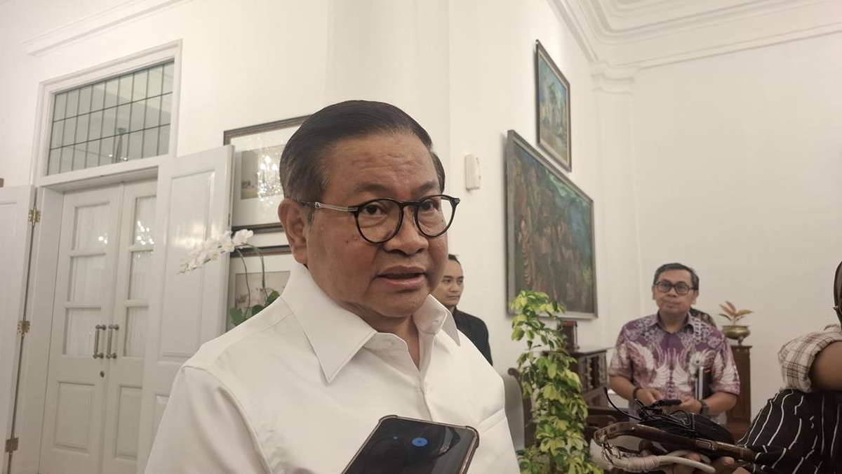 Pramono Anung Digratiskan Retribusi Pedagang Kramat Jati Selama 6 Bulan