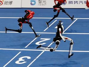 Robot Humanoid China Pecahkan Rekor Usain Bolt