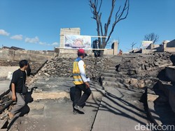 Desa Adat Sade Terbakar, Wisata Lesu hingga Warga Buka Donasi
