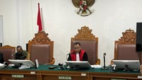 Hakim Tolak Praperadilan Febrie Adriansyah, Penyitaan-Status Tersangka Sah!