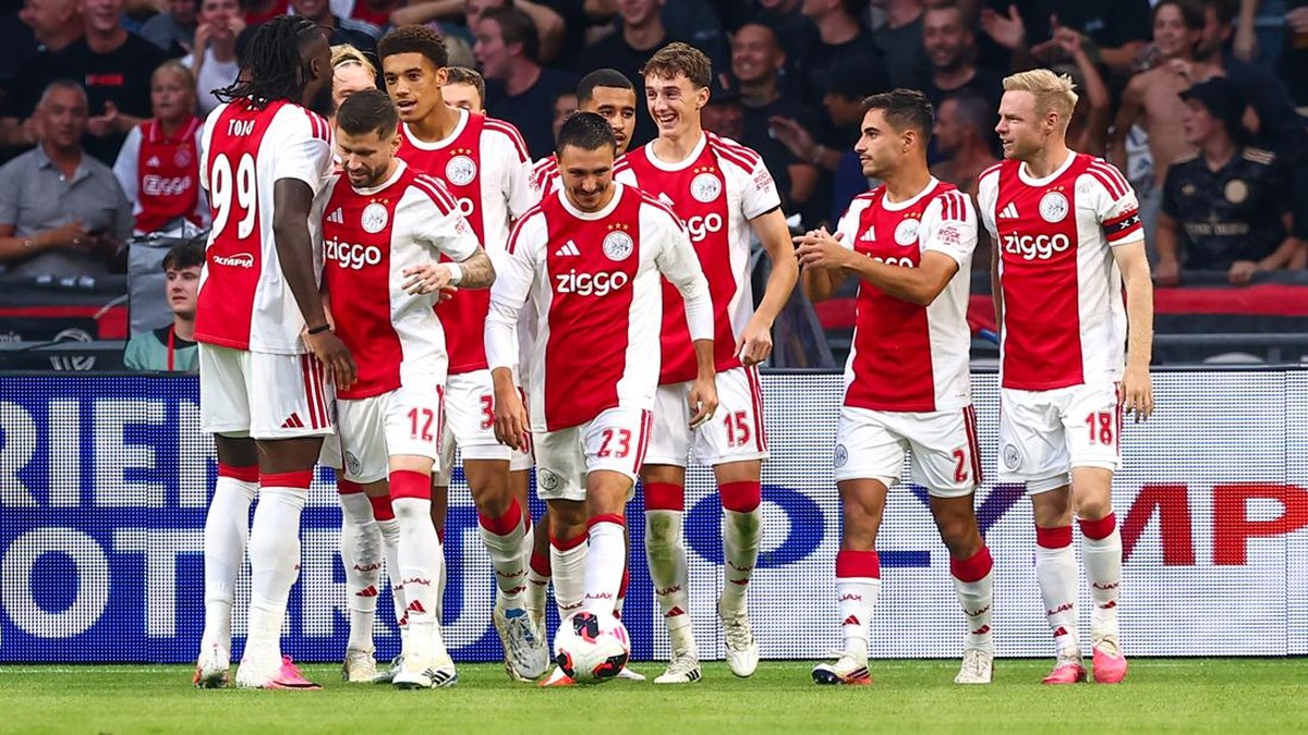 Ajax akan bertanding di Conference League musim ini. Foto: Getty Images/MTB/MB Media