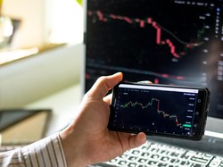 Simak Rekomendasi Saham saat IHSG Menguat