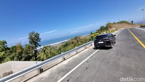 Pesona JJLS Kelok 23 Jalur Ikonik Baru di Perbukitan Pantai Selatan Jogja