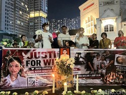 Keluarga Aksi 1.000 Lilin Tuntut Keadilan Kematian Eks Istri Polisi di Medan