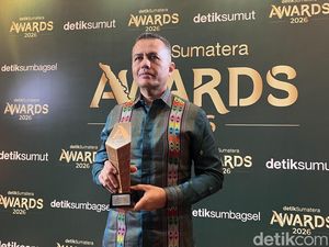 Sabet detikSumatera Awards, Ijeck Tegaskan Komitmen Dorong Infrastruktur Sumut