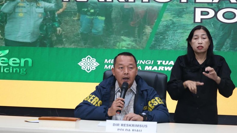 Polda Riau: Karhutla Mayoritas karena Kesengajaan untuk Buka Lahan Sawit