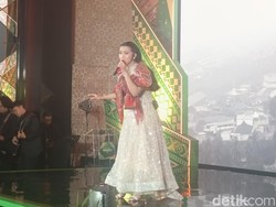 Putri Ayu Meriahkan detikSumatera Awards Malam Ini