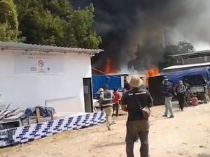 Kebakaran Bedeng Logistik Dekat RS PIK Padam, Diduga Akibat Korsleting