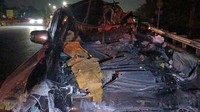 Pajero Tabrak Truk Semen di Tol Jagorawi, Sopir Diduga Mengantuk